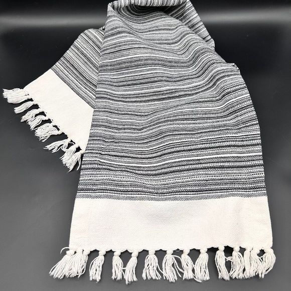 Cannon Black and White 100% Cotton Table Runner 12.5” x 72” (3) - Picture 3 of 5